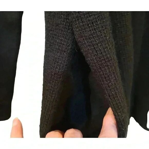 Banana Republic Women's Black Acrylic/Nylon Knit Slouchy Cardigan Sweater w Snap - Picture 6 of 11